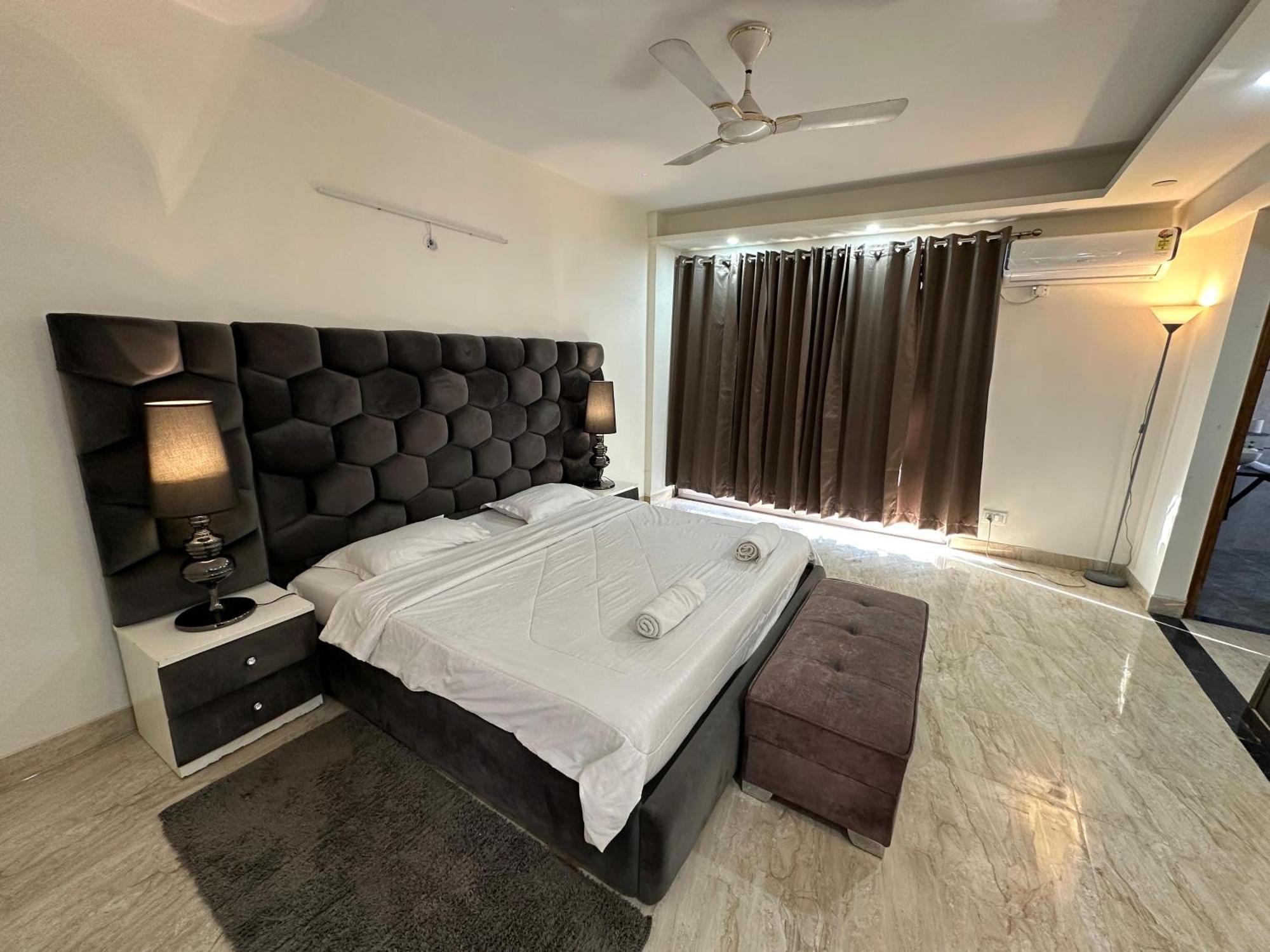 Sky Villa With Private Pool Noida Exterior photo